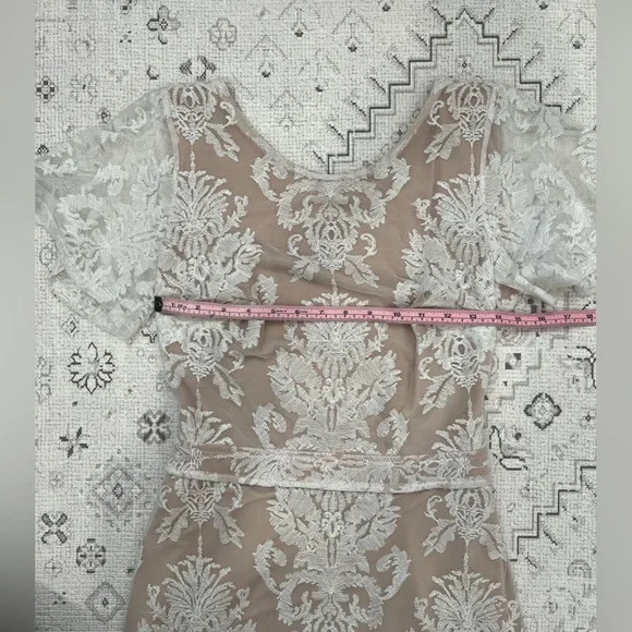 For Love and Lemons Women- Sheer Laced Floral Dress Lined- Small - Picture 4 of 7